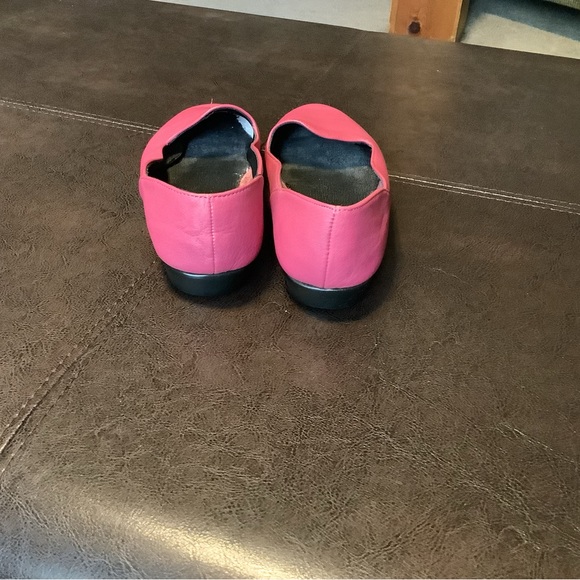 Ladies pink leather flats - Picture 5 of 7